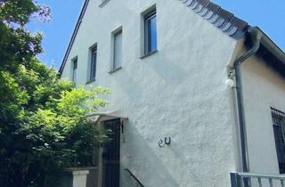 Haus kaufen in 53919 Weilerswist, Sanierung oder Neubau: Freistehendes Haus auf großem Grundstück mit Doppelgarage