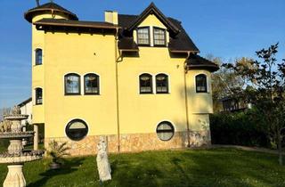 Haus kaufen in 67575 Eich, EIN KLEINES SCHLOSS & OASE DER RUHE