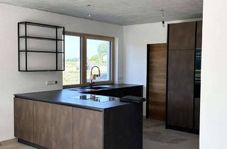 Haus kaufen in 85469 Walpertskirchen, Kinderfreundlicher Oase mit Eleganter Alleinlage