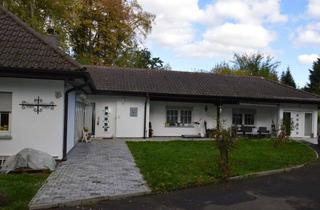 Villa kaufen in 36304 Alsfeld, Exklusive Villa im Landhausstil nähe Alsfeld mit großen Garten, Wiese. Zwei Wohnungen! Neue Heizung!