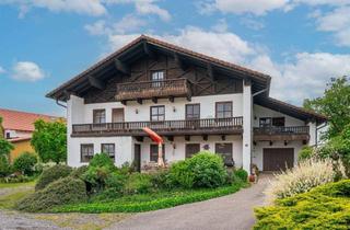 Haus kaufen in 84326 Falkenberg, Charmantes Anwesen mit großem Grundstück und vielseitigem Potenzial