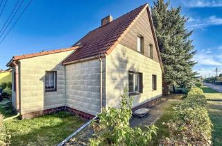 Haus kaufen in 06779 Raguhn, Freistehendes Sanierungsobjekt