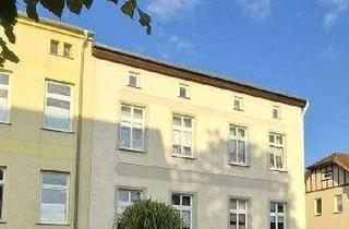 Haus kaufen in 17087 Altentreptow, BÖRS IMMOBILIEN ++ Altentreptow-Stadthaus -2 Wohnungen…Selbstnutzung und/oder Vermietung möglich…