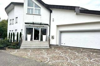 Villa kaufen in 63628 Bad Soden-Salmünster, Exklusive Villa mit Wellnessbereich, Schwimmteich und Einliegerwohnung