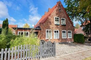Einfamilienhaus kaufen in 23743 Grömitz, Charmantes Einfamilienhaus mit modernem Bungalow in Top Lage ca. 200m zum Strand