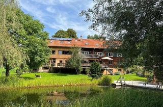 Haus kaufen in 87534 Oberstaufen, Künstlerisch gestalteter Landsitz - Idyllische Rarität im Allgäu