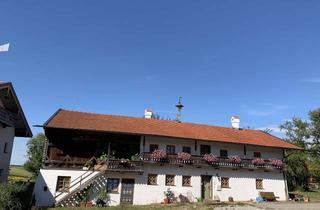 Bauernhaus mieten in 84558 Tyrlaching, Denkmalgeschütztes Bauernhaus mit ländlichem Charme