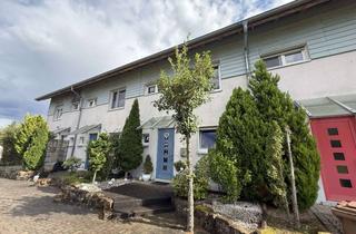 Haus mieten in Mühlheimer Straße 54g, 63165 Mühlheim, Charmantes Reihenhaus mit 5 Zimmern in Mühlheim am Main mit 2 Stellplätzen