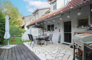 Anlageobjekt in 78267 Aach, Reihenmittelhaus mit Garage, 2 Balkone, Terrasse & schöner Aussicht – Ihr neues Zuhause in Aach
