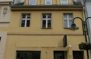 Anlageobjekt in 15344 Strausberg, Solide teilvermietete Kapitalanlage mit Sanierungsbedarf in bester Innenstadtlage von Strausberg!