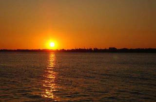 Anlageobjekt in 17209 Zislow, idyllisch + extravagant am Plauer See --- Seeblick/Strand/Bootsliegepl./Schlaffass/Sauna/Kamine +