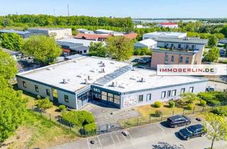 Gewerbeimmobilie kaufen in 14974 Ludwigsfelde, IMMOBERLIN.DE - 15,2 fach! Modernisierte Gewerbeimmobilie im Preußenpark bei der B101