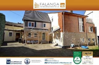 Einfamilienhaus kaufen in 55270 Klein-Winternheim, Falanga Immobilien - 2 Häuser und eine entwicklungsfähige Scheune auf gr. Hofgrundstück in Kl-Winternhm.