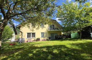 Haus kaufen in 56841 Traben-Trarbach, Traben-Trarbach / Wolf - Traben-Trarbach: Solides Zweifamilienhaus mit Garage in sonniger, hochwasserfreier Ortsrandlage!