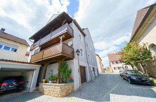 Haus kaufen in 91489 Wilhelmsdorf, Wilhelmsdorf - Gepflegtes Vierparteienwohnhaus zzgl. Garagen und Gewerbeeinheit!