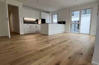 Wohnung kaufen in Bronnwiesenweg 23, 73635 Rudersberg, 4-Zi. OG-Wohnung mit Einbauküche, Eicheparkett, Designwaschbecken, Glasduschtrennwand usw.