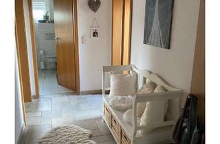 Wohnung kaufen in 63801 Kleinostheim, Geschmackvolle 3,5 Zimmer Wohnung mit Loggia und Einbauküche in Kleinostheim