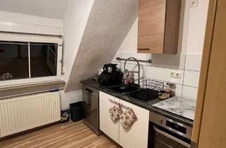 Wohnung kaufen in 58515 Lüdenscheid, Renovierte Dachgeschosswohnung mit 3 Zimmern in Lüdenscheid-Brügge