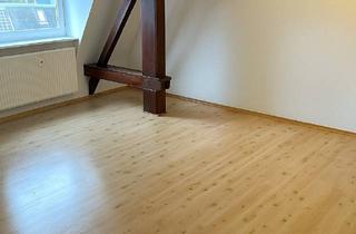 Wohnung mieten in 22301 Winterhude, Helle 2-Zimmer Dachgeschosswohnung in Hamburg-Winterhude