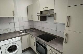 Wohnung mieten in Hinter Der Platte, 35463 Fernwald, Vollständig renovierte Dachgeschosswohnung mit drei Zimmern und Einbauküche in Fernwald