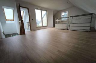 Wohnung mieten in Chemnitztalstraße 159, 09114 Glösa-Draisdorf, 4 Zimmer Wohung mit Dachterrasse, Badewanne & Dusche + Gäste-WC, PKW-Stellplatz, Nov. mietfrei!