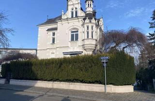 Wohnung mieten in Ruhbergstr. 14, 65193 Wiesbaden, Sanierte 3-Zimmer-Dachgeschosswohnung in einer historischen Villa im Nordosten