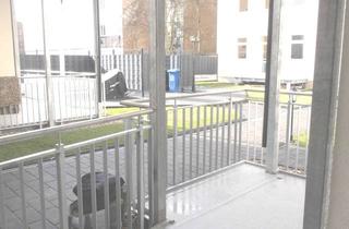 Wohnung mieten in Bahnikstr., 39104 Altstadt, Schöne 2-Raum-EG-Wohnung mit EBK und Terrasse in Buckau!