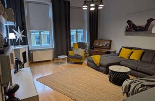 Wohnung mieten in Voßstraße 30, 19053 Paulsstadt, Altbau: Große und helle 3-Zimmer Wohnung in Schwerin