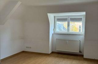 Wohnung mieten in Löwenstraße, 70565 Vaihingen, Kleine aber feine 2-Zimmer-Dachgeschosswohnung
