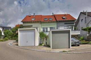 Reihenhaus kaufen in 72631 Aichtal, Ideal für Paare & kleine Familien: Gepflegtes RMH mit Terrasse, Balkon und Garage
