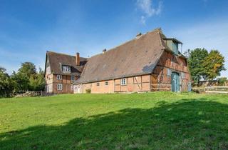 Haus kaufen in 23730 Schashagen, Birkenhof- Denkmalgeschütztes, historisches Fachwerkhaus mit Wirtschaftsteil und Einliegerwohung nah
