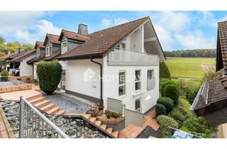 Haus kaufen in 35789 Weilmünster, Großzügiges ZFH mit Garten, Carport und Solaranlage in ruhiger Lage von Weilmünster-Laimbach