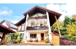 Einfamilienhaus kaufen in 34355 Staufenberg, Einfamilienhaus mit Einliegerwohnung in Traumlage mit Terrasse, Naturgarten und Garage