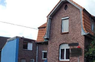 Haus kaufen in 47683 Straelen, Reihenendhaus mit viel Platz. Sanierung notwendig. Top Lage Zentrum