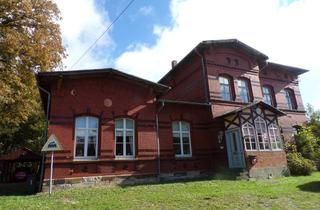 Haus kaufen in Bahnhofstraße, 38836 Huy-Neinstedt, Leben in einem ehemaligen Bahnhof? Historisches Gebäude sucht Nachfolger!