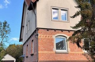 Einfamilienhaus kaufen in Theodor-Heuss-Str. 14, 72636 Frickenhausen, Lichtdurchflutetes, großzügiges Einfamilienhaus