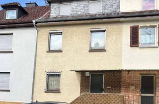 Haus kaufen in 63071 Offenbach, Sanierungsbedürftiges Reihenmittelhaus, VERKAUF im Gebotsverfahren