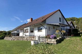 Einfamilienhaus kaufen in 35690 Dillenburg, Großzügiges Einfamilienhaus mit großem Garten in ruhiger Randlage