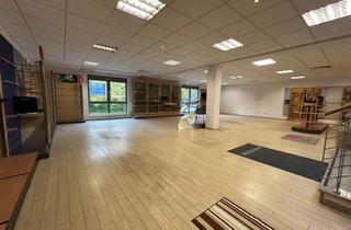 Gewerbeimmobilie mieten in 51429 Bergisch Gladbach, Gewerbeeinheit mit großzügigem Lager und eigenen Stellplätzen im Zentrum von Bensberg zur individell