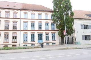 Anlageobjekt in 23966 Altstadt, Eindrucksvolles Mehrfamilienhaus in Hafennähe! *vollvermietet*