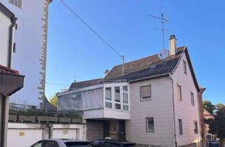 Grundstück zu kaufen in 71336 Waiblingen, Waiblingen: Kleines Grundstück sucht neues Haus - Wohnbaugrundstück mit Altbestand