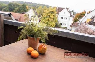 Wohnung kaufen in 78253 Eigeltingen, Willkommen Zuhause – Großzügiges Dachgeschossleben im Herzen von EigeltingenEigenbezug oder attrak