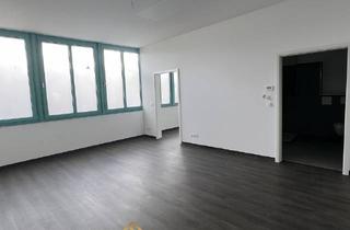 Wohnung mieten in 07381 Pößneck, Komfortabel & sorglos wohnen: Barrierearme 42 qm Wohnung mit Fahrstuhl - alle inklusive!