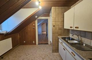 Wohnung mieten in Künhoferstrasse 18a, 90489 Veilhof, Helle 2-Zimmer Dachgeschosswohnung in Nürnberg-Veilhof