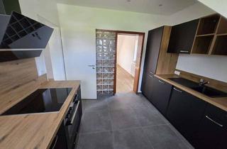 Wohnung mieten in Birkenweg, 66687 Wadern, Attraktive grundsanierte 4-Zimmer Dachgeschosswohnung mit Einbauküche in Wadern-Nunkirchen