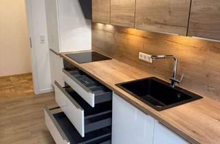 Wohnung mieten in Mülheimer Straße 133, 47058 Duissern, WG-Geeignete Schöne Zentrale kernsanierte drei Zimmer Wohnung in Duisburg mit Balkon inklusive Möbel