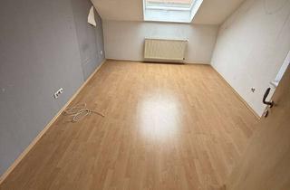 Wohnung mieten in Obertorstr. 16, 31675 Bückeburg, Geräumige 4-Zi-DG-Whg. in zentraler Lage Bückeburg