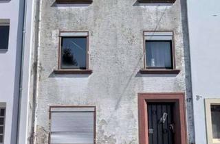 Haus kaufen in Saarburger Straße 17, 66693 Mettlach, Handwerkerhaus mit verschiedenen Optionen