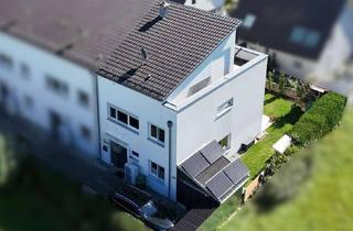 Haus kaufen in 91077 Neunkirchen, Familienfreundliches Reiheneckhaus in bevorzugter Wohnlage mit Stil & Komfort