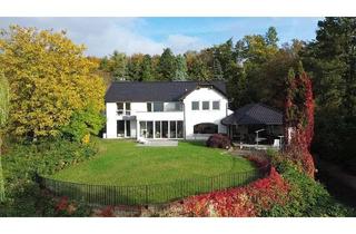Haus kaufen in 34270 Schauenburg, Elegantes Anwesen auf Panoramagrundstück